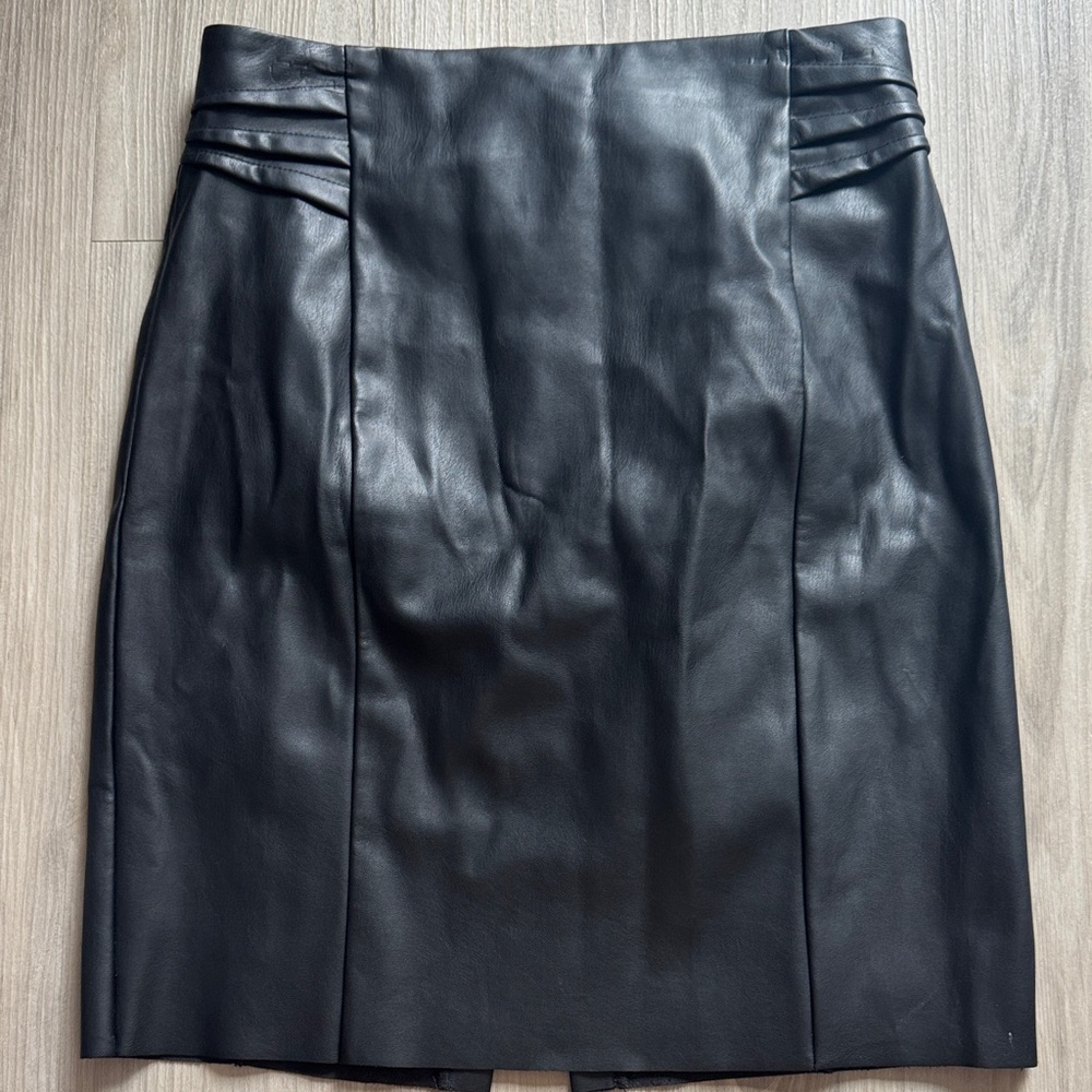 Express pleather Black pencil Skirt